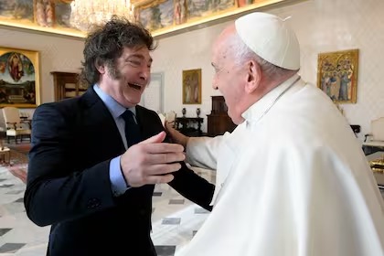 javier milei papa francisco vaticano milei con el ZFF3XTQHKJBQTDQVYLVTFW4MDA